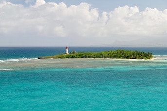 Plage idyllique de guadeloupe 89